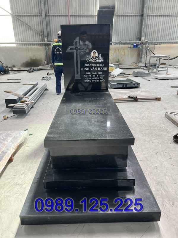 Mộ đá công giáo truyền thống bán tại bình dương