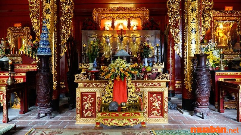 Đền Ông Hoàng Bảy