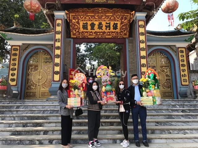 Sắm lễ đền Ông Hoàng Bảy