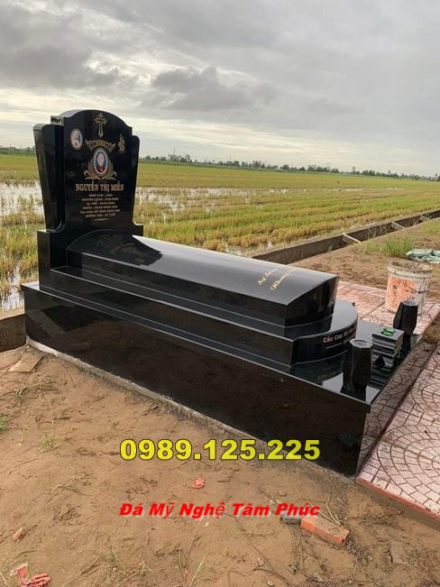 Mộ Đá hoa cương Công Giáo Đẹp Tại Lâm Đồng