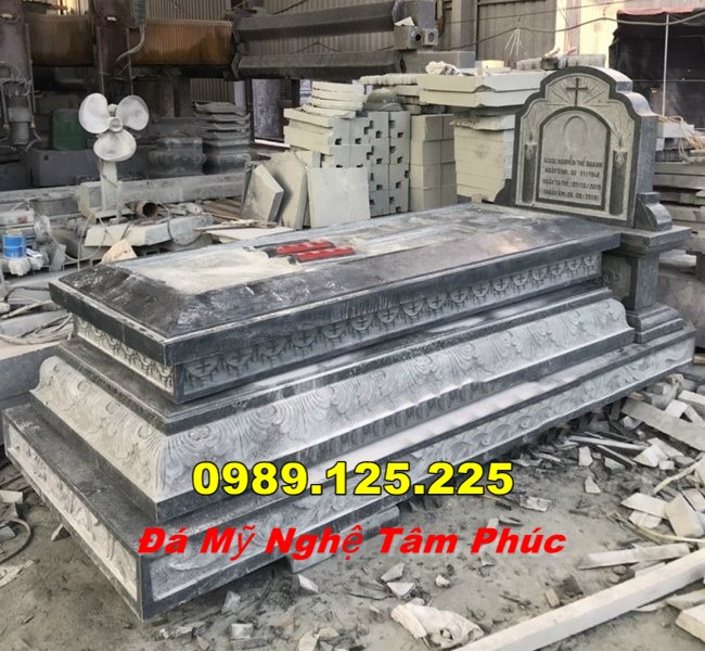 mẫu bia mộ công giáo Bán Tại tuên quang