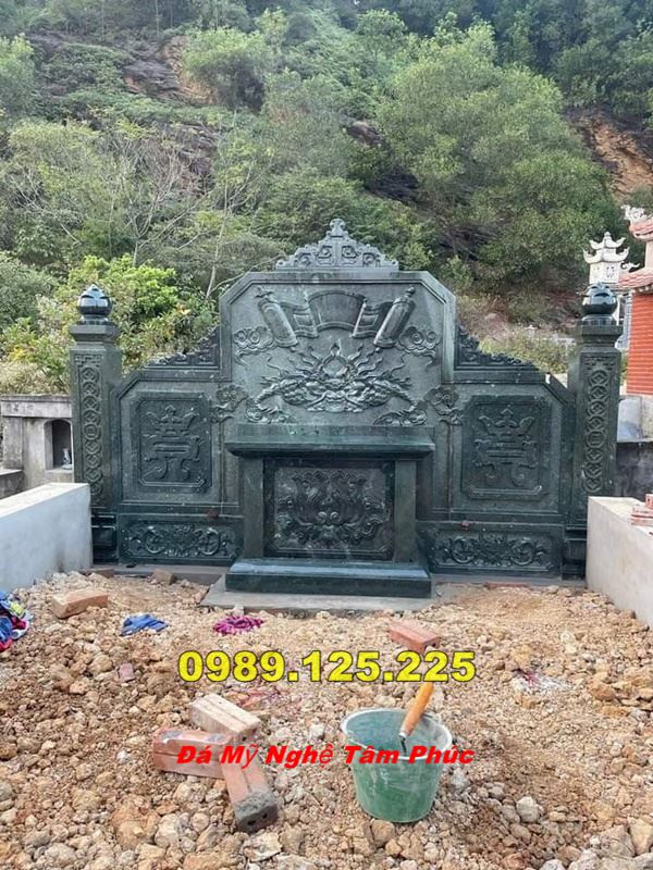 Cuốn Thư Đá Lăng Mộ Tại Vũng Tàu