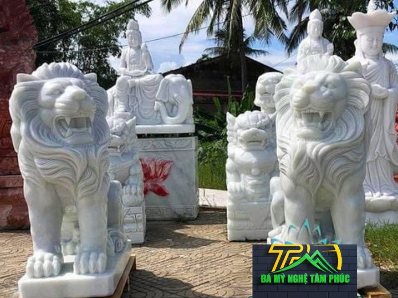 Tại Sao Sư Tử Đá Là Sự Lựa Chọn Hoàn Hảo Cho Không Gian Thờ Cúng và Sân Vườn Tại Đồng Nai