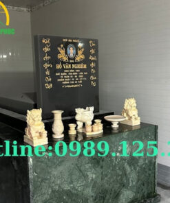 Mộ Đá Granite Hoa Cương Nguyên Khối Đẹp Bán Tại Cà Mau